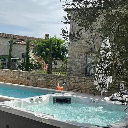 Salvia With Private Pool And Jacuzzi Villa