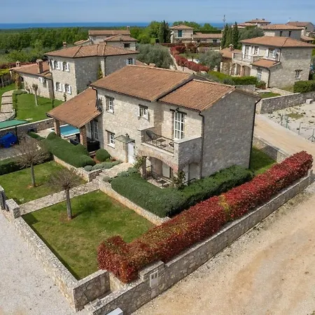Salvia With Private Pool And Jacuzzi Villa *